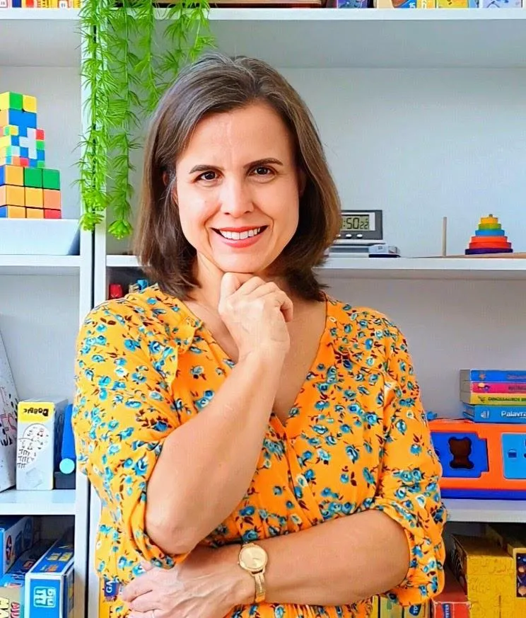 Heloise Reis - Psicopedagoga Clínica e Neuropsicopedagoga